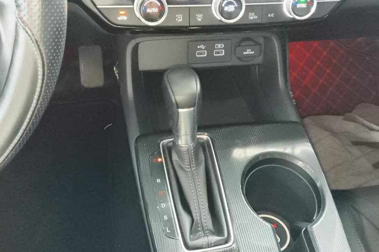 Used Honda Integra 2023 240TURBO CVT Luxury Edition Gear Lever