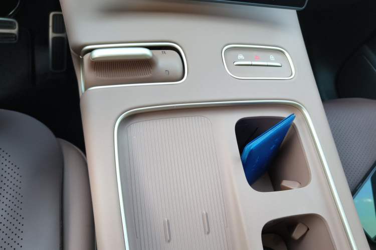 Used Nio ES8 2024 75 kWh
