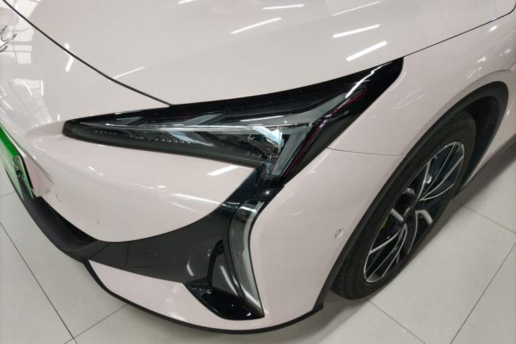 Used ARCFOX Alpha S5 2024 560MAX 185kW
