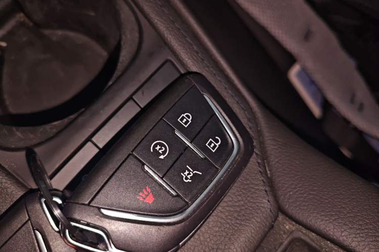 Used Cadillac XT4 2024 28T Four-Wheel Drive Luxury Version Vehicle Key