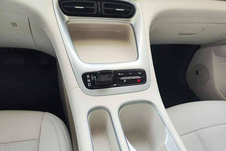 Used Geely Galaxy Geome 2025 310km Youth Edition Gear Lever