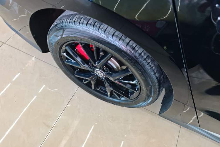 Used BYD Han 2024 DM-i Glory Edition 121KM Prestige Model