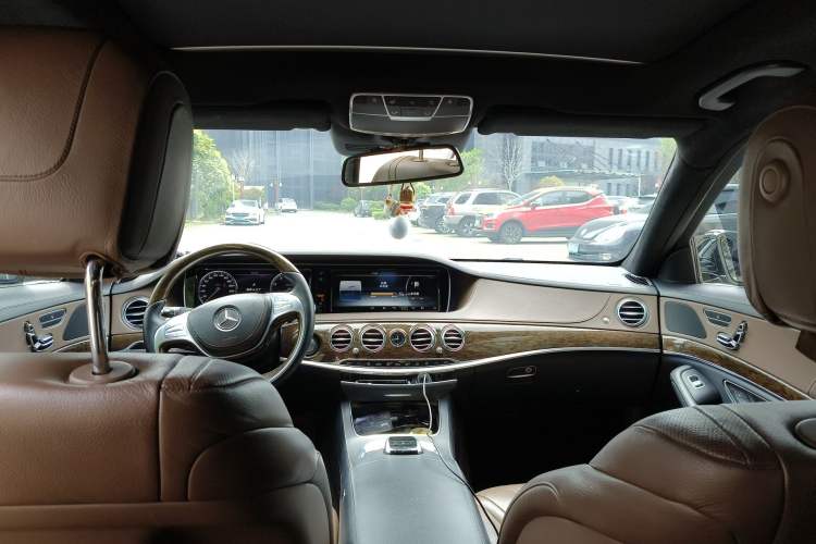 Used Mercedes-Benz S-Class 2017 S 320 L Business Model Headliner