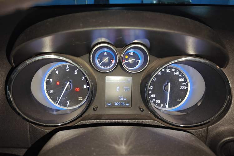 Used CHANGAN CS35 2016 1.6L Manual Luxury Model China IV Standard Instrument Cluster