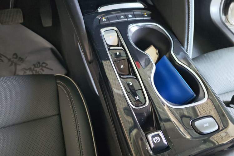 Used Buick Envision 2023 Encore S 552T Two-Wheel Drive Luxury Model Gear Lever