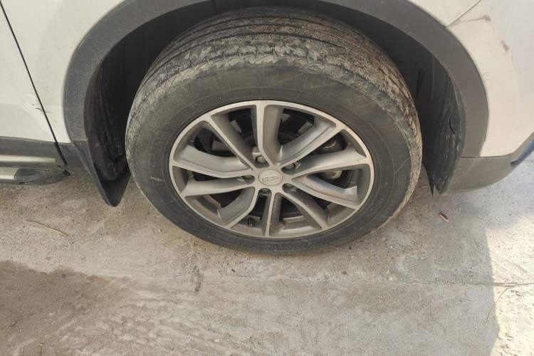 Used Geely Auto Emgrand X7 Sport 2018 1.8TD Automatic Two-Wheel Drive Zhiya Model