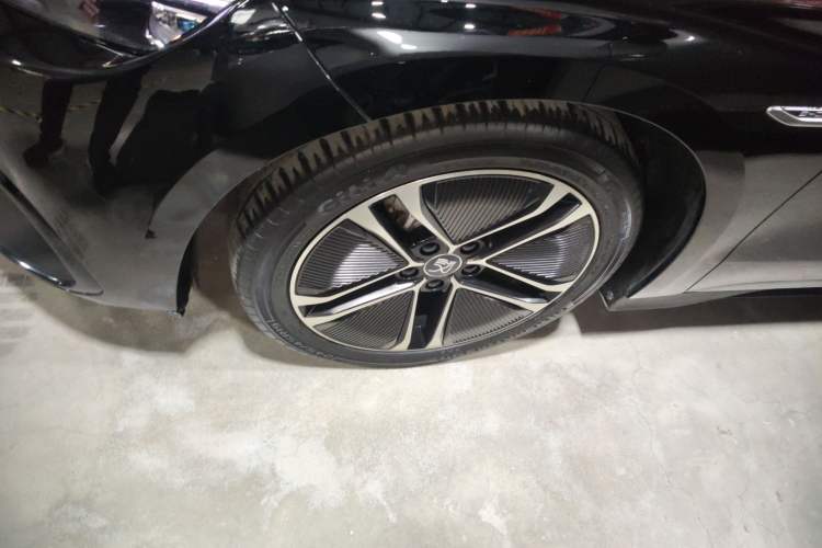 Used BYD Han 2023 EV Champion Edition 605KM Front-Drive Premium Model
