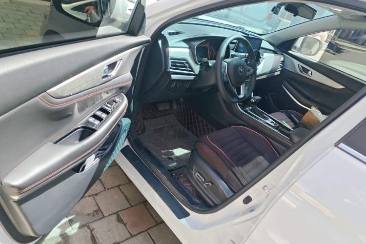 Used CHANGAN CS75 2020 280T DCT Luxury Version China VI Standard