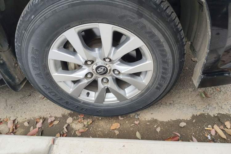 Used Toyota Land Cruiser 2019 4.0L VX-R Lowered Suspension Middle East