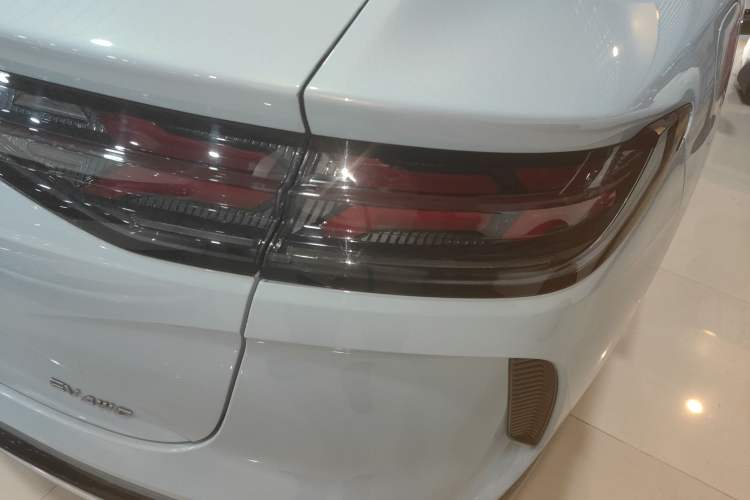 Used Denza N7 2024 630 All-Wheel Drive Intelligent Driving Max Edition Exterior 6