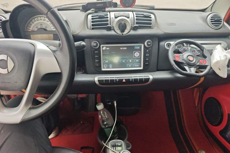 Used smart fortwo 2014 1.0 MHD Hardtop City Lightwave Passion Edition

