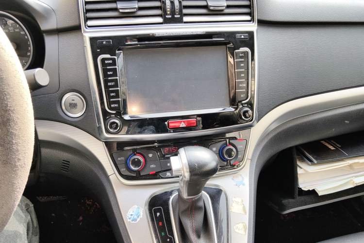 Used Haval H6 2015 Sport Edition 1.5T Automatic Two-Wheel Drive Luxury Model
