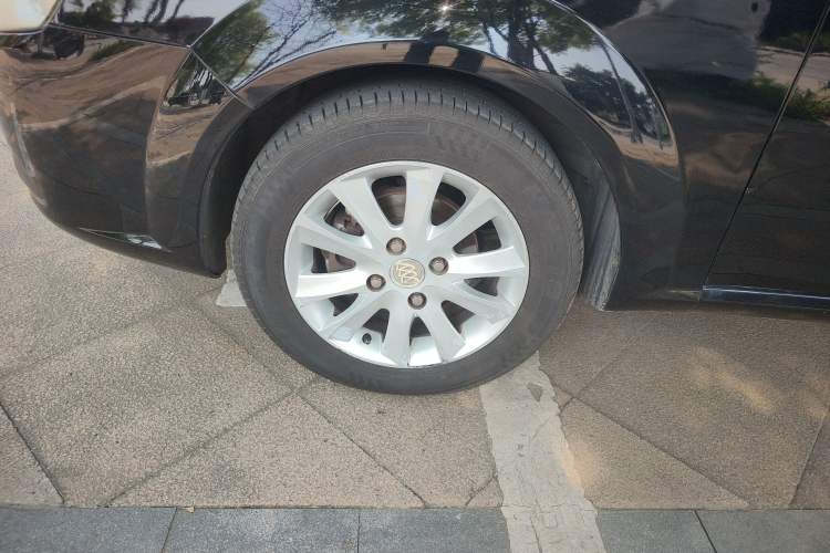 Used Buick Excelle 2013 1.5L Automatic Classic Model Left Front Wheel Hub