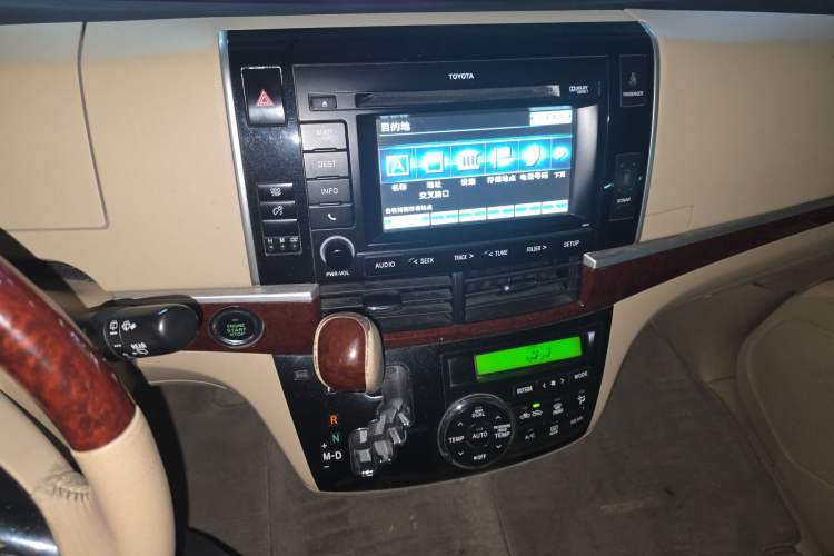 Used Toyota Previa 2012 2.4L 7-Seater Luxury Edition Audio And AC Panel