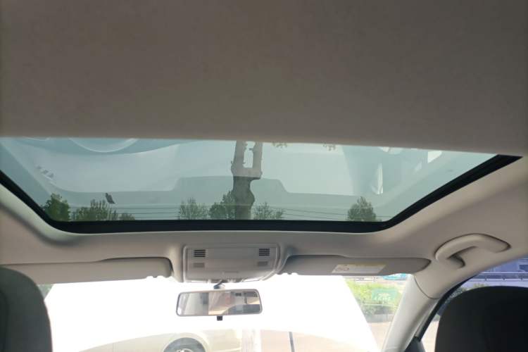 Used Volkswagen Golf 2015 1.6L Automatic Comfort Model Headliner