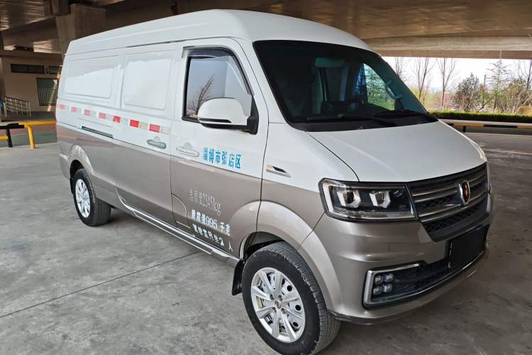 Used Jinbei New Hiace S 2022 1.5L Wealth Edition Air-Conditioner-Free Truck China VI Standard SWC15M Exterior 1