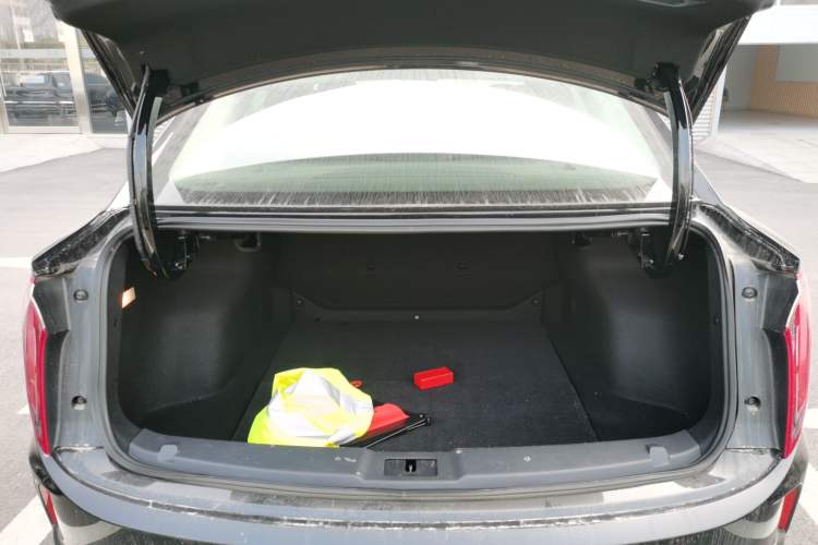 Used Hongqi E-QM5 2023 Revised Version Basic Travel Edition
