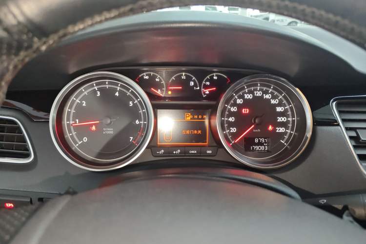 Used Peugeot 508 2015 1.6THP Automatic Zhiiyi Edition Instrument Cluster