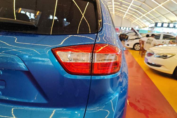 Used Changan CS15 2016 1.5L Automatic Fashion Edition
