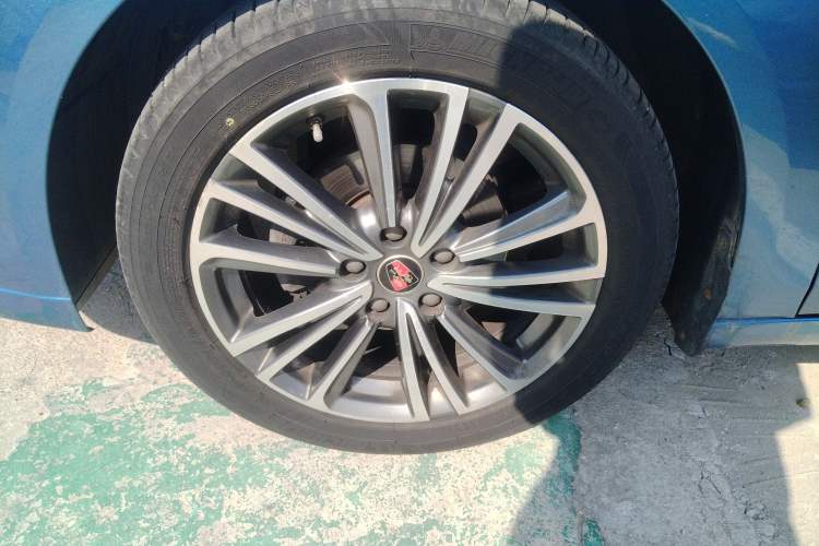 Used Roewe i6 2020 PLUS 1.6L CVT 4G Connected Glory Flagship Edition