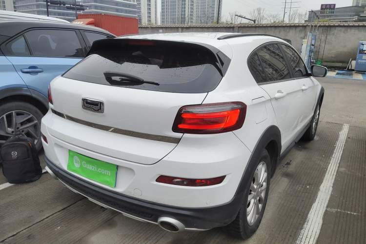 Used Qoros 3 2016 Urban SUV 1.6T Automatic Zhiyue Model Rear Right 45 Deg