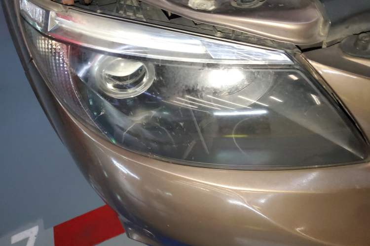 Used BYD S6 2012 2.4L Automatic Luxury Edition Right Front Headlight