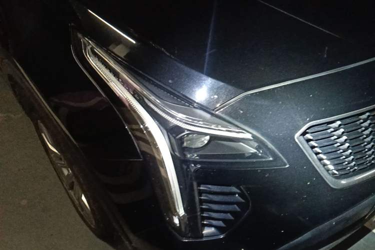 Used Cadillac XT4 2018 28T Two-Wheel-Drive Luxury Model