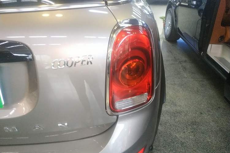 Used MINI Countryman 2019 1.5T COOPER ALL4 Classic Weekend Travel Edition
