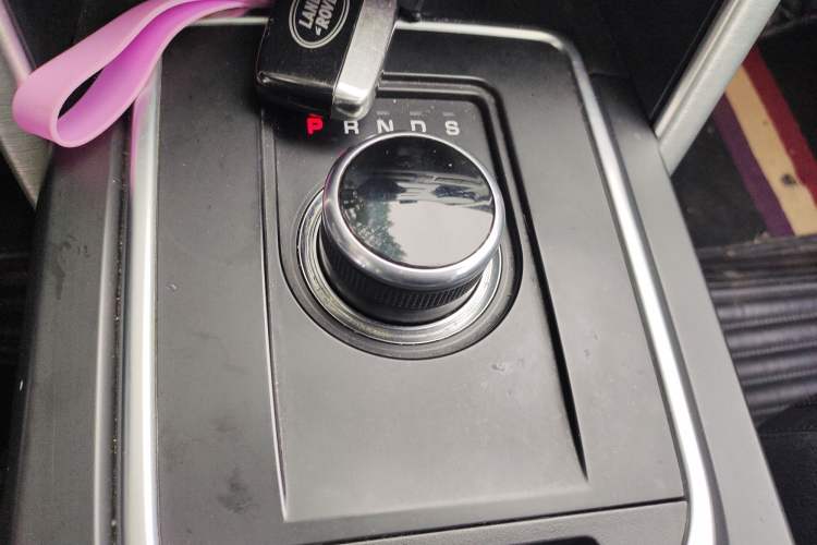 Used Land Rover Discovery Sport 2017 2.0T SE
