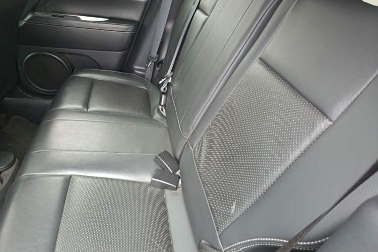 Used Jeep Compass 2014 2.0L two-wheel drive luxury version Left Rear Seat