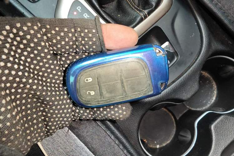 Used Jeep Cherokee 2016 2.0L Superior Edition