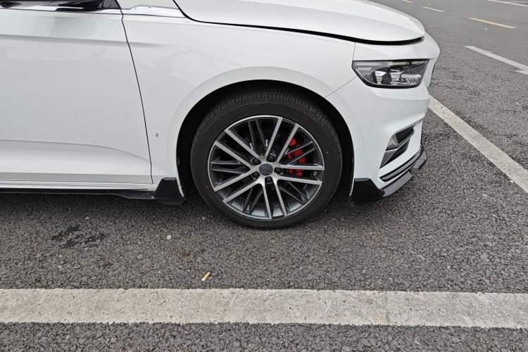 Used Geely Auto Preface 2023 1.5TD Kunlun Edition Right Front Wheel Hub