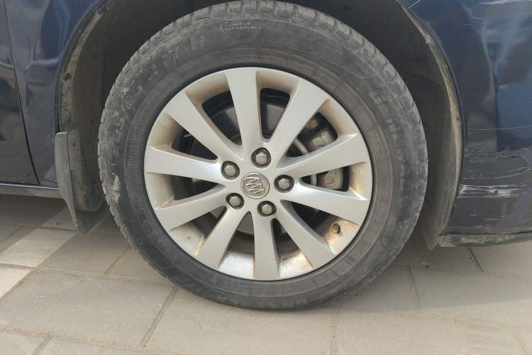 Used Buick GL8 2015 2.4L Luxury Business Premium Edition