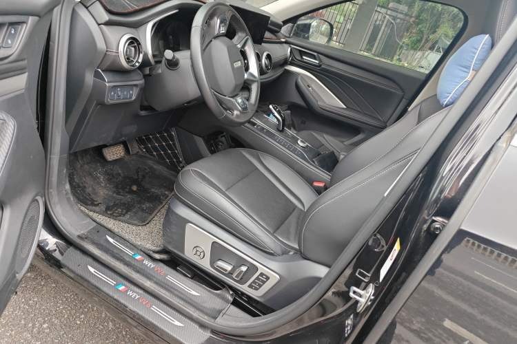 Used Wey VV6 2020 2.0T Two-Wheel Drive Smart Enjoyment+
