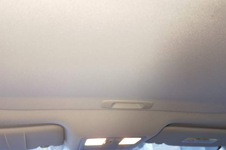 Used Nissan Lannia 2020 1.6L CVT Smart Connect Smart Cool Edition Headliner