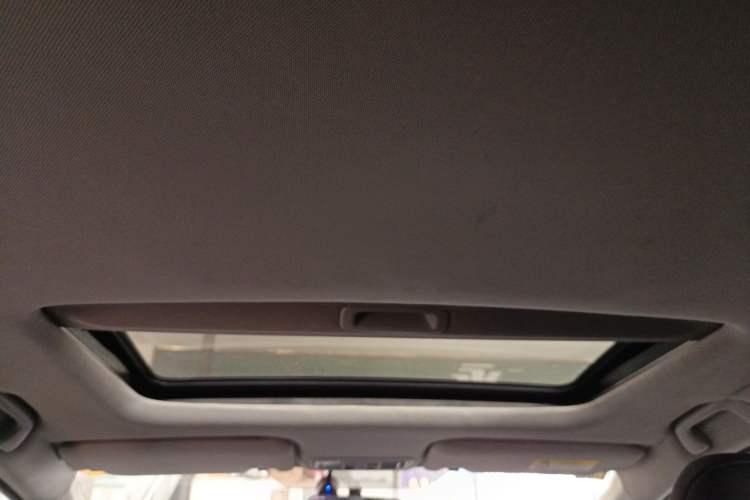 Used Honda Jade 2017 1.8L automatic Comfort version 5 seats
