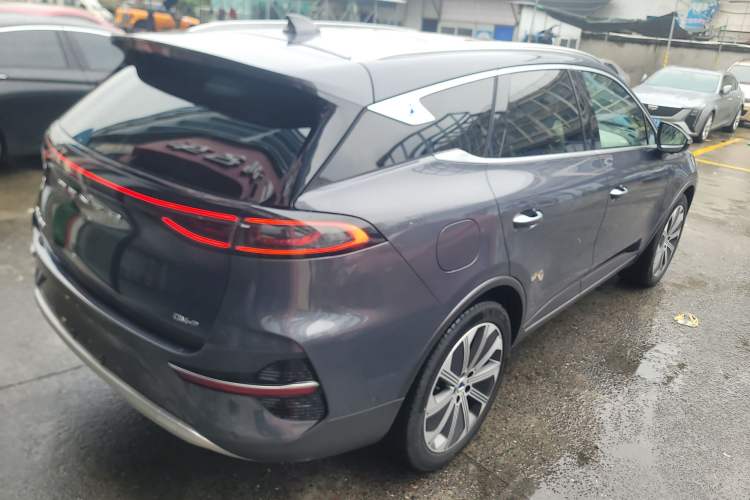 Used Denza N8 2023 Four-Wheel Drive Ultra-Hybrid Flagship Seven-Seater Version
