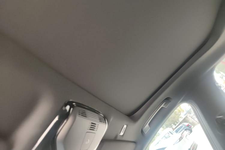 Used BMW 5 Series 2022 Second Facelift 525Li M Sport Package
