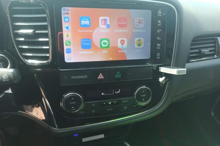 Used Mitsubishi Outlander 2019 2.4L 4x4 Zhi Xiang Edition 5 Seats China V Emission Standard Audio And AC Panel