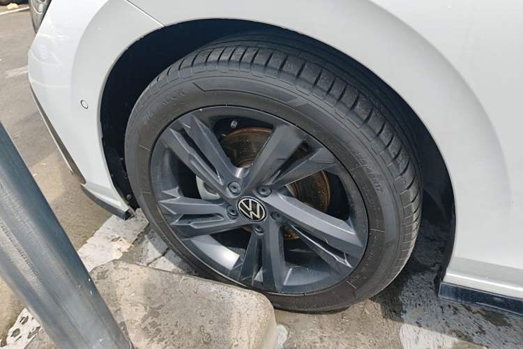 Used Volkswagen Golf 2021 280TSI DSG R-Line Exterior 4