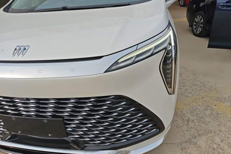 Used Buick Century 2023 2.0T Six-Seater Yinshi Edition
