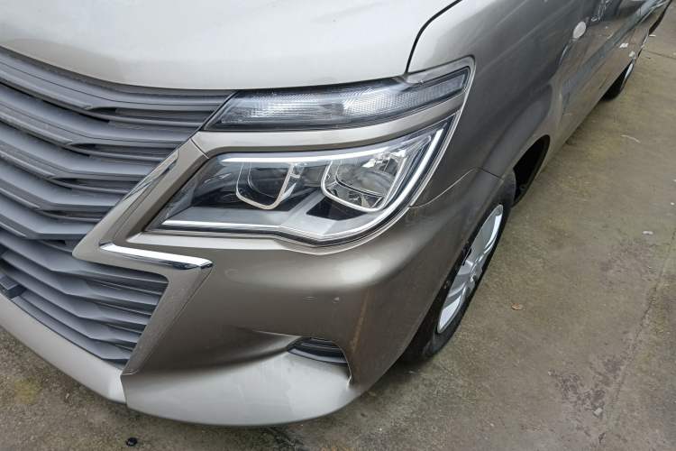 Used FORTHING Lingzhi 2024 M5L 1.5T Manual Base Model 7 Seats
