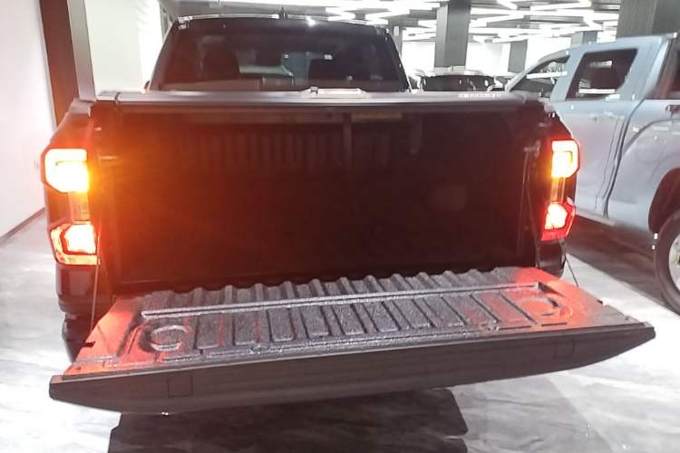 Used Ford Ranger 2023 Trailblazer 4x4 Automatic Version – Gasoline Trunk