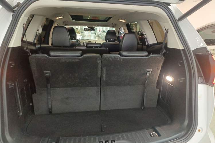 Used Ford Edge 2018 EcoBoost 245 Two-Wheel-Drive Titanium 7-Seater China V Standard