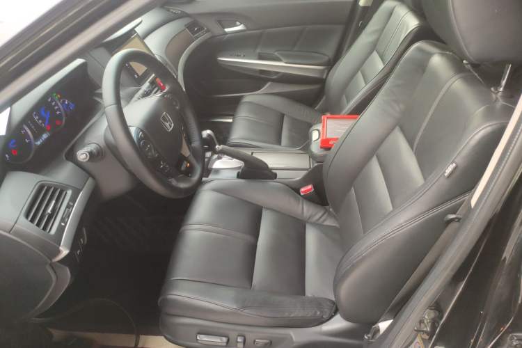 Used Honda Crosstour 2016 2.4L Luxury Edition Left Front Seat