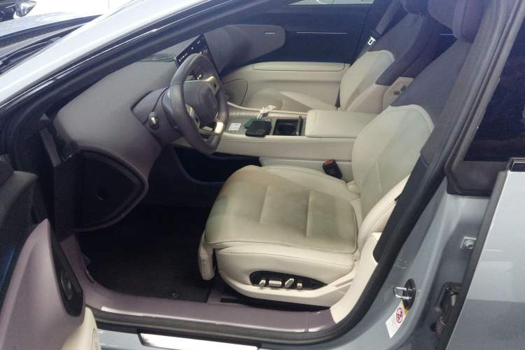 Used Avatr 12 2024 700 Three-Laser Rear-Wheel Drive Luxury Edition
