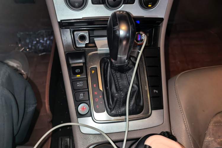 Used Volkswagen Magotan 2015 1.8TSI Luxury Model