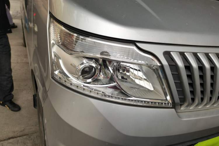 Used CHANGAN KAICHENG Ruixing M60 2020 1.5L Standard Version China VI Van with 5 Seats Equipped with DAM15KR