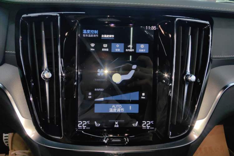 Used Volvo S60 New Energy 2022 T8 eDrive Hybrid All-Wheel Drive Smart & Sporty Edition
