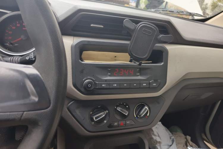 Used Wuling Hongguang 2019 1.5L S Standard Version China VI LAR